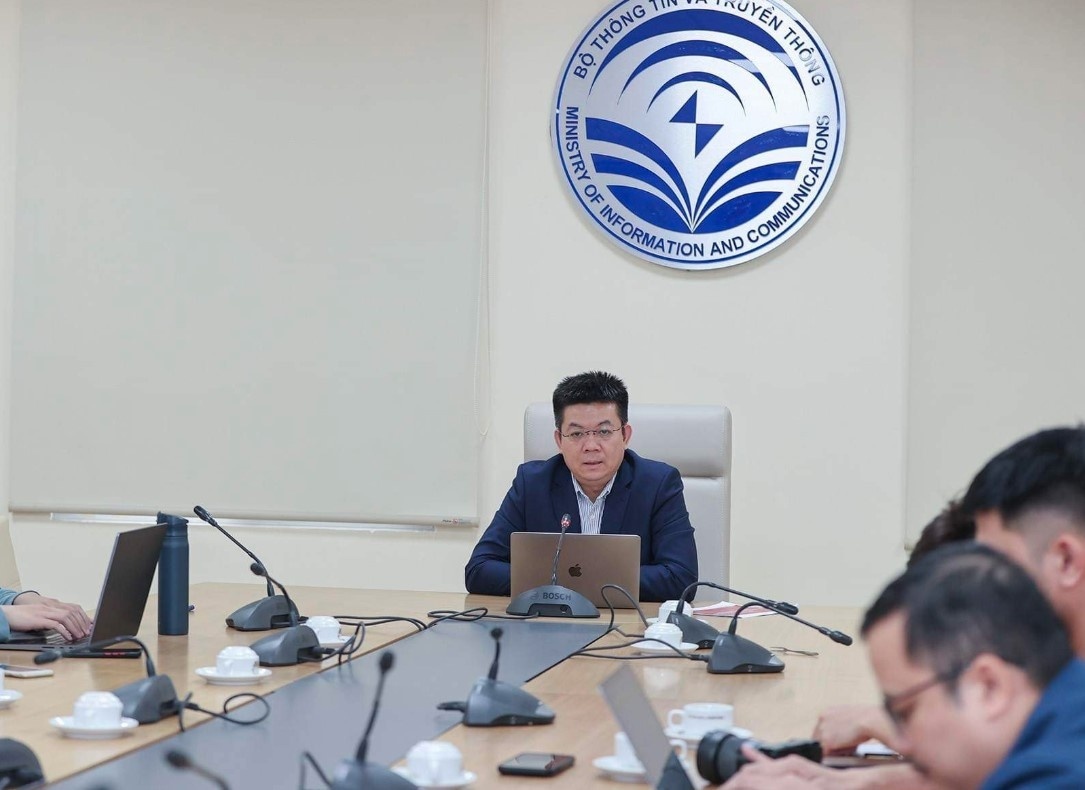 Them luu luong cap quang anh 1