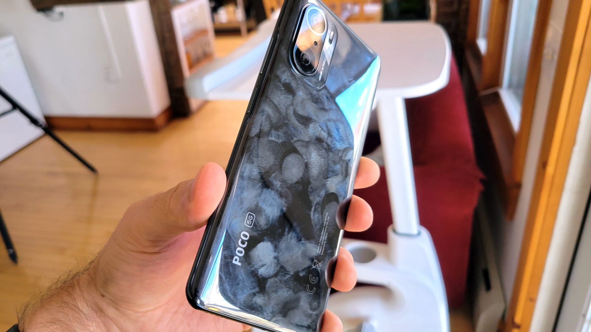 Cong nghe xoa di van de kho chiu nhat khi dung smartphone hinh anh