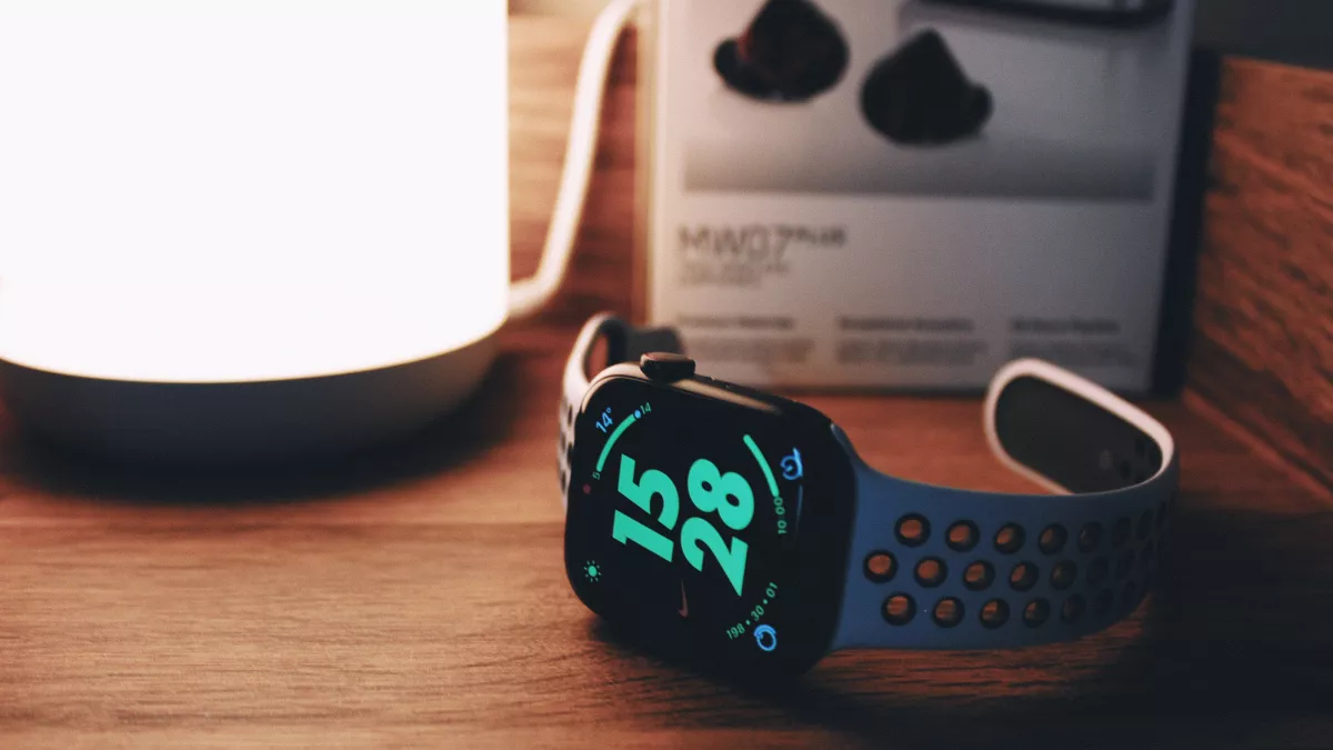 Apple Watch co the bi cam ban tai My hinh anh