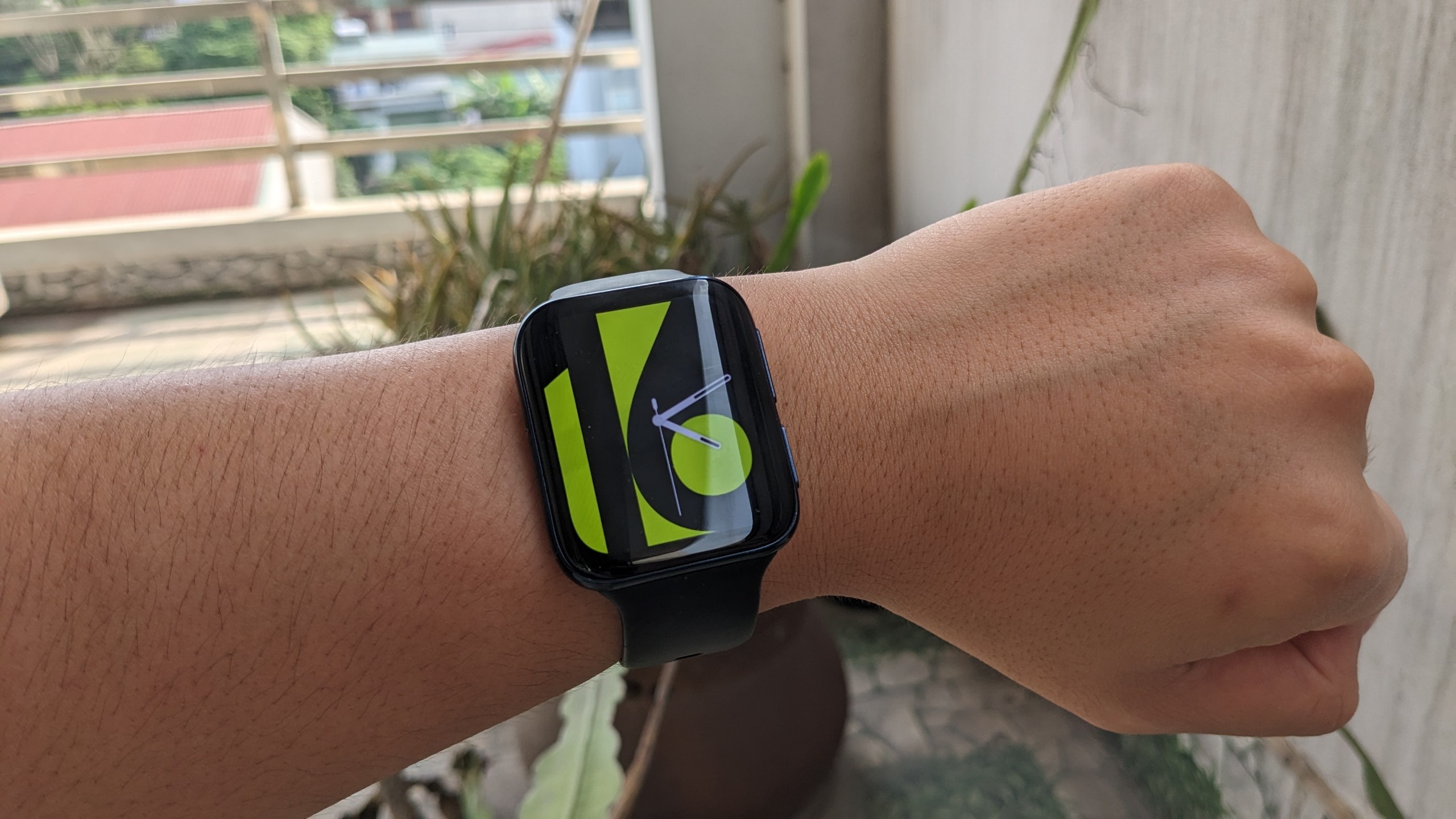 Dong ho thong minh anh 2