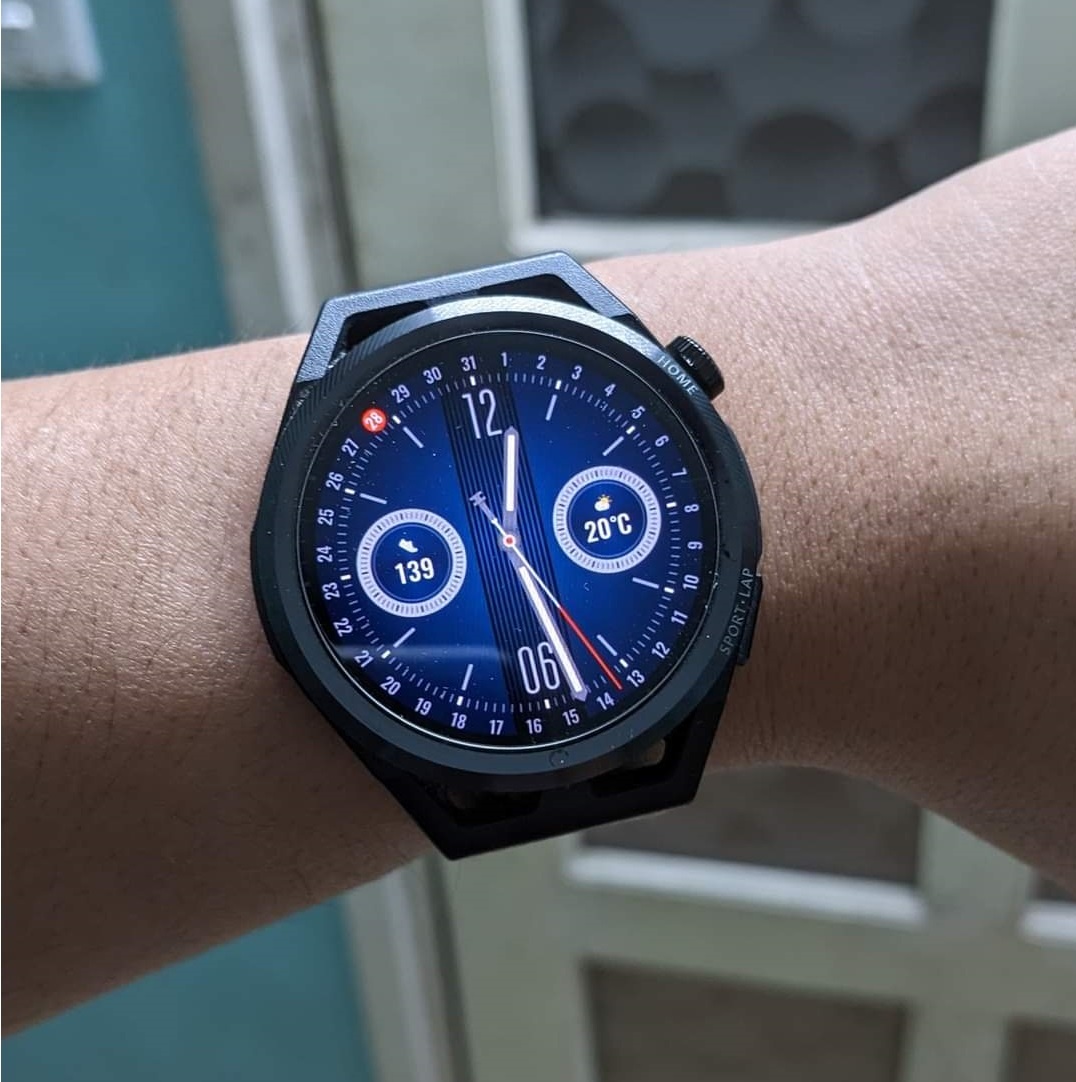 Dong ho thong minh anh 1