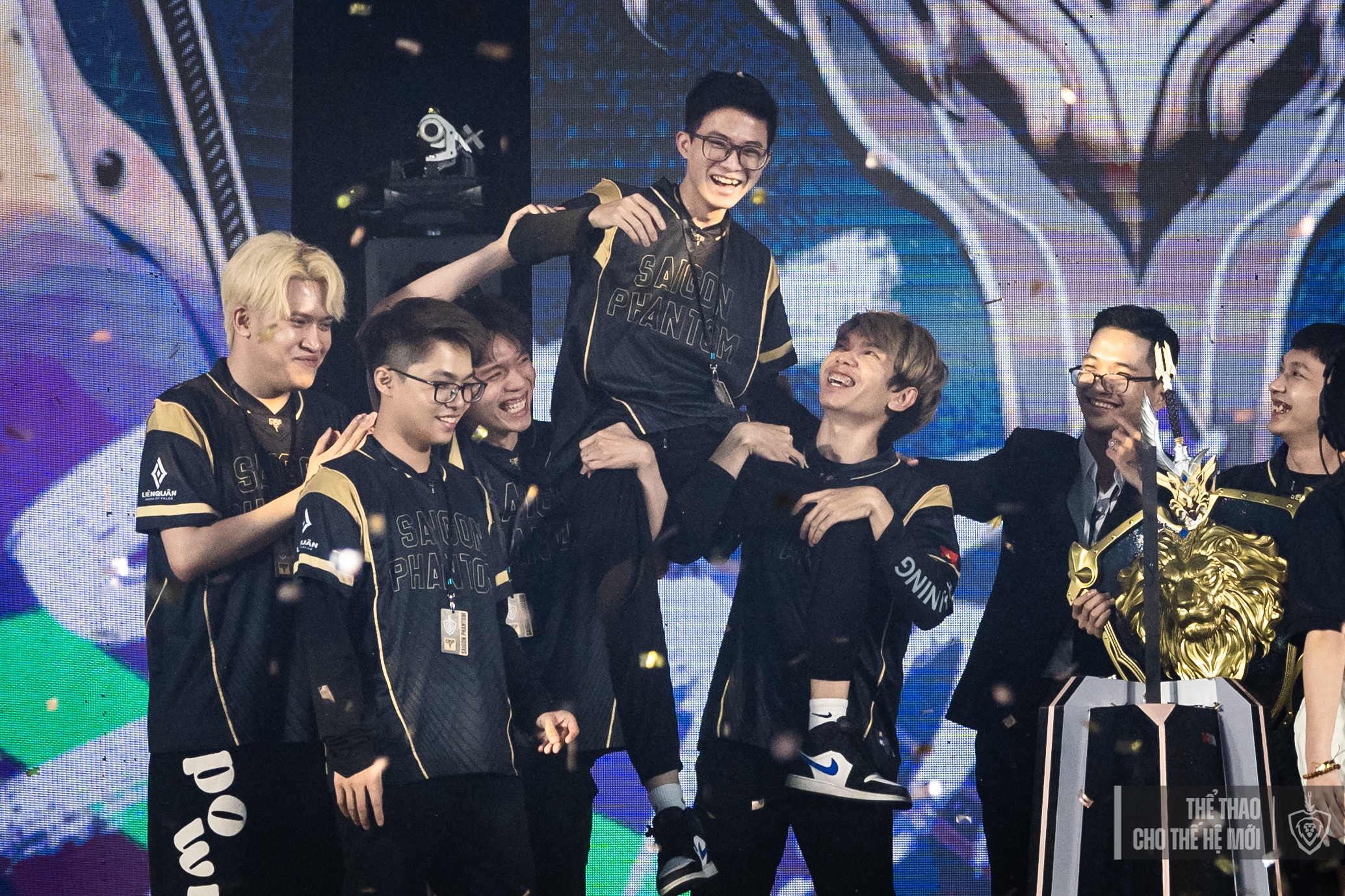 Dau truong danh vong anh 5