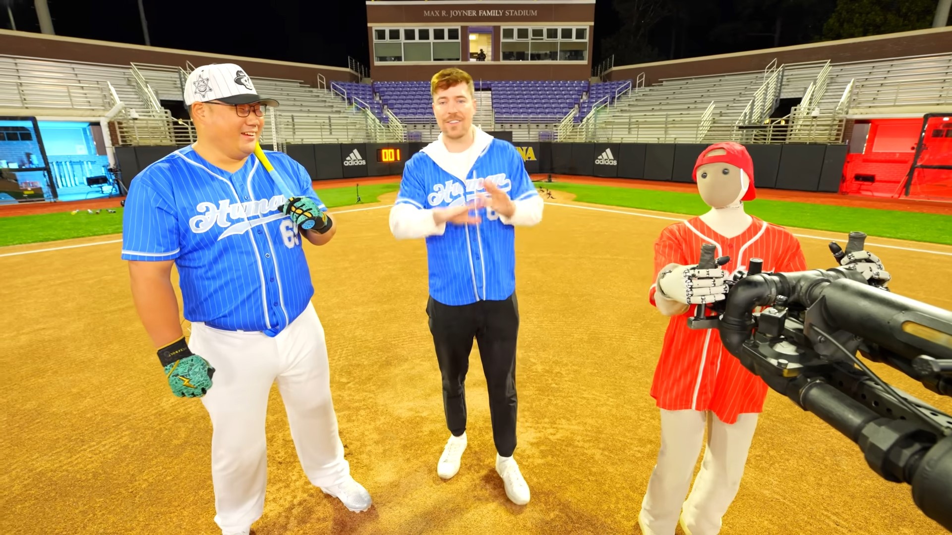 Con nguoi doi dau robot anh 2