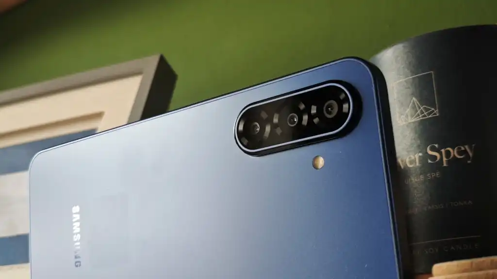 RAM qua dat, Samsung tu choi ban cho Samsung hinh anh