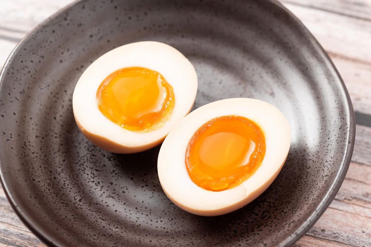 'Than Trung' kiem 4 trieu follow chi bang hai binh luan hinh anh