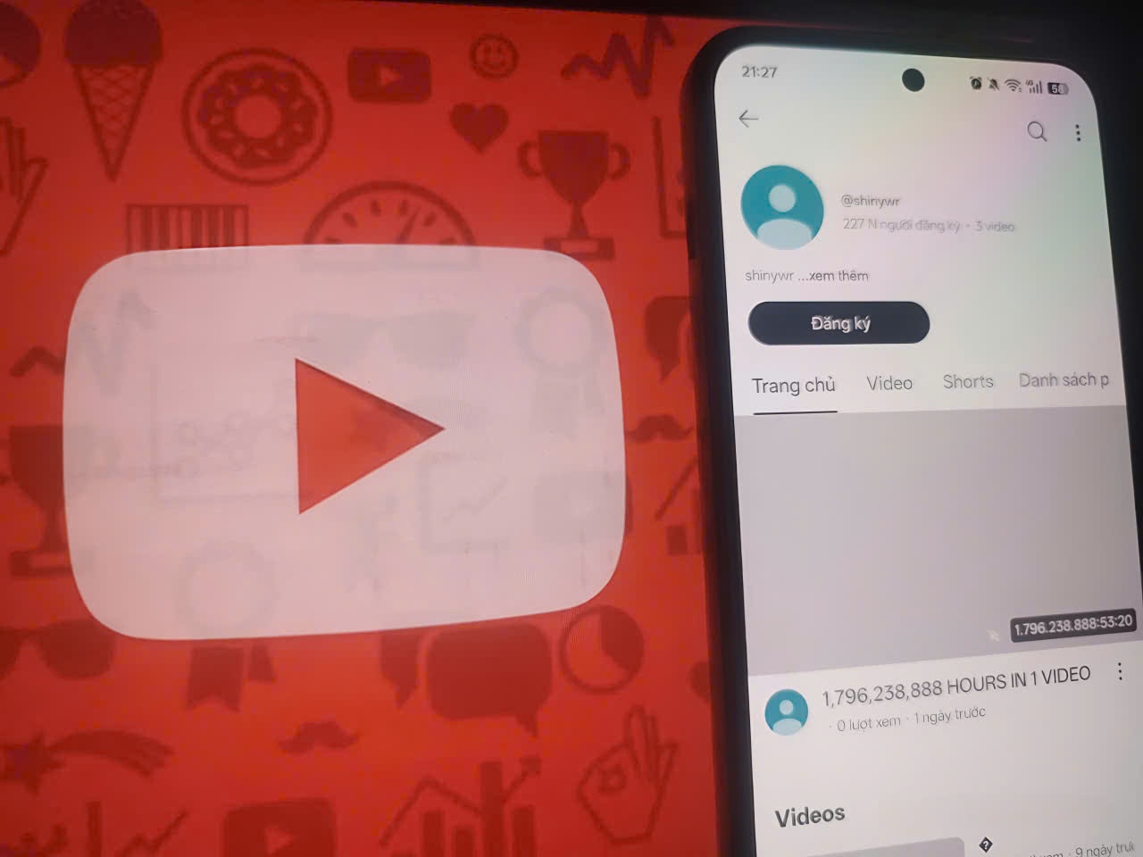 Video YouTube dai 140 nam hinh anh