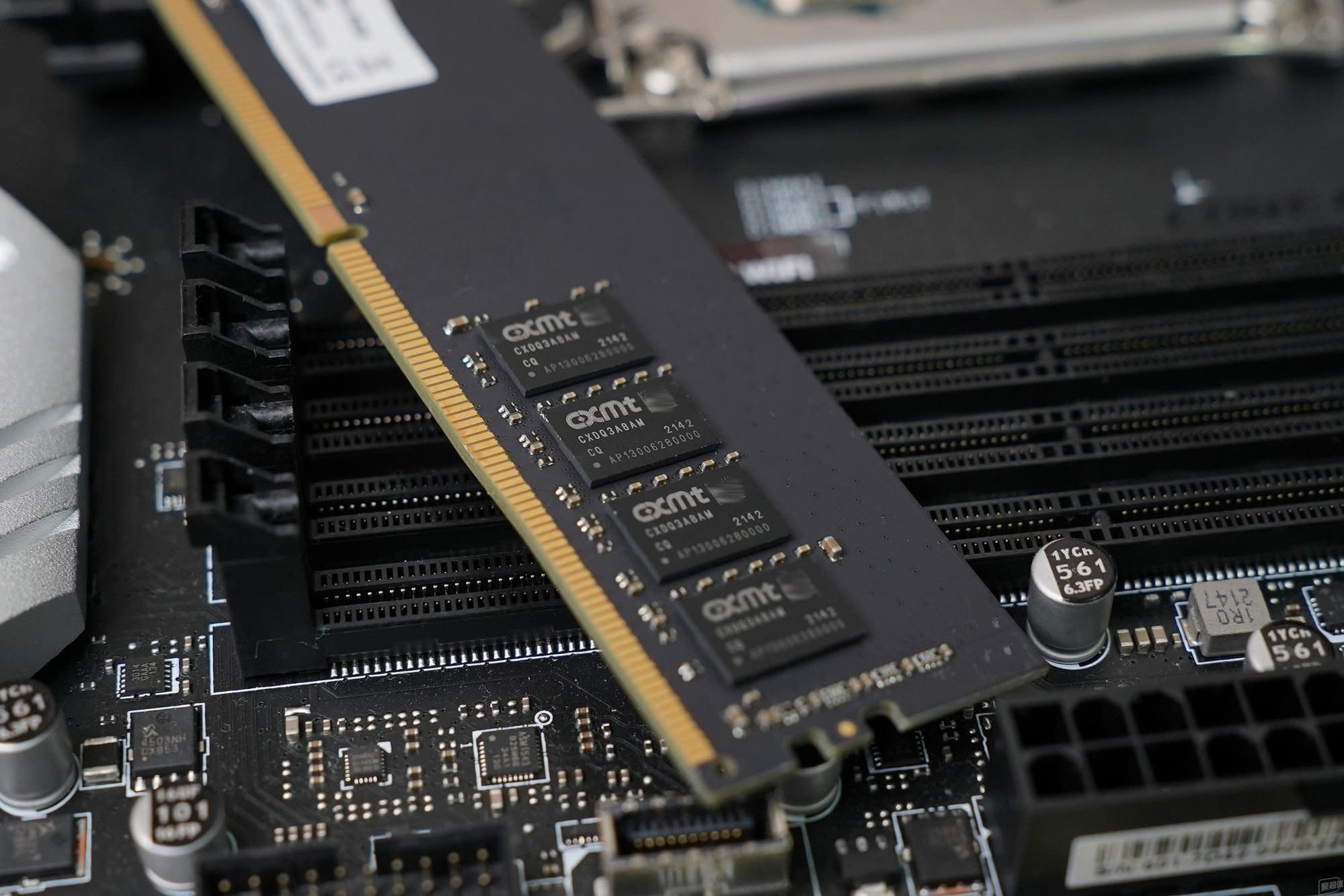 Dau cham het cho hi vong 'RAM gia re' hinh anh