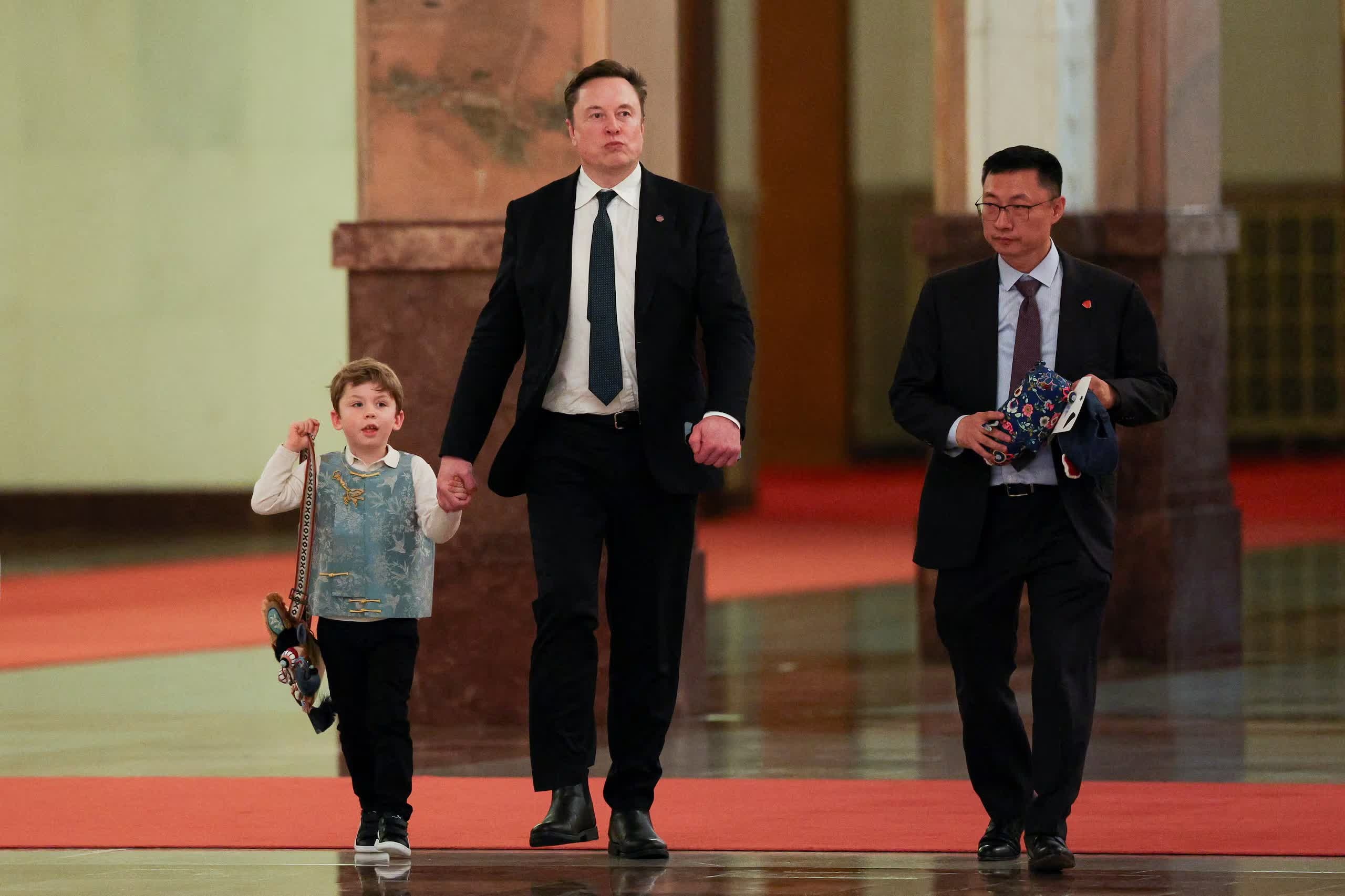Elon Musk: 'Con trai toi dang hoc tieng Trung Quoc' hinh anh