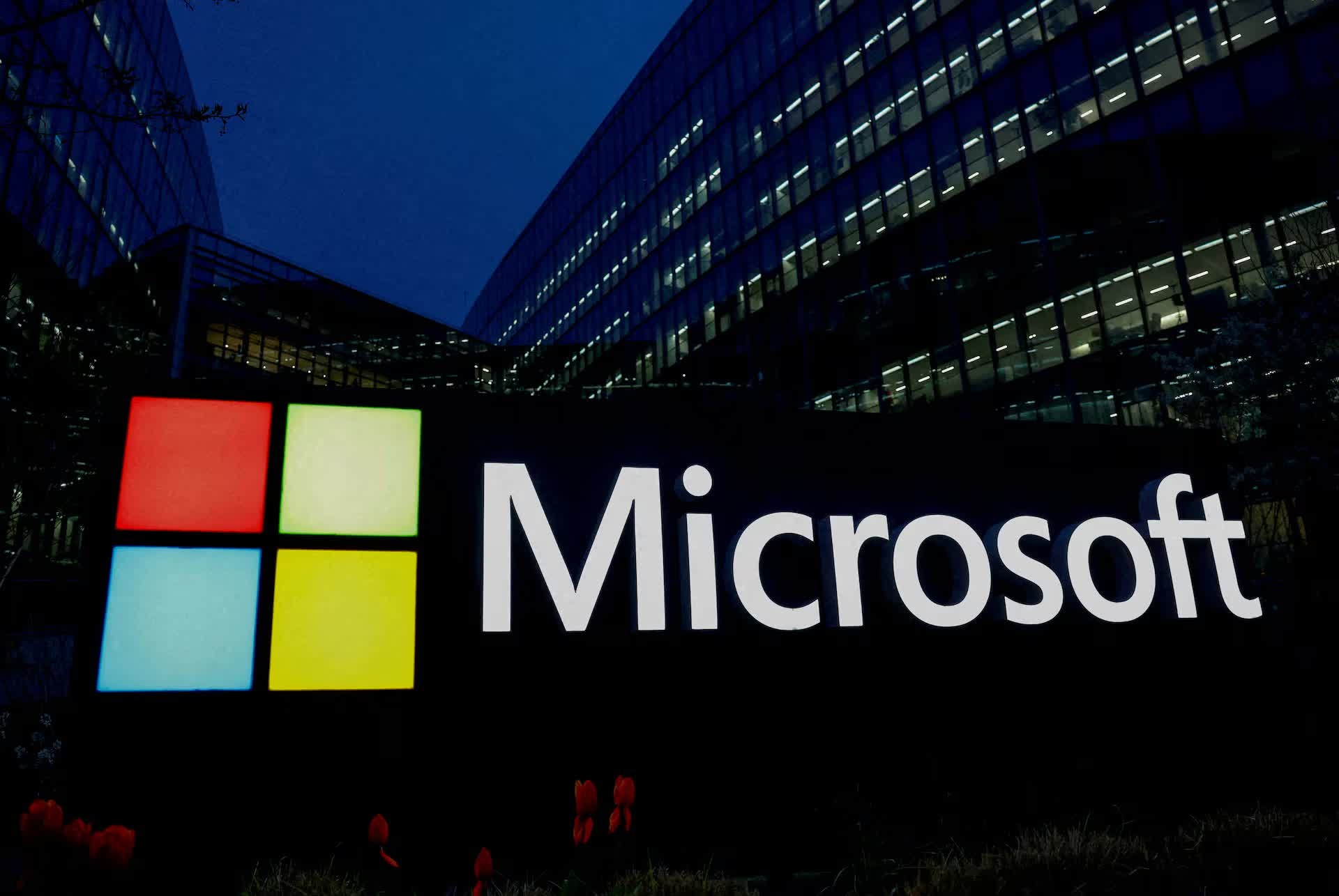 Microsoft sa thai them 4.800 nhan vien hinh anh