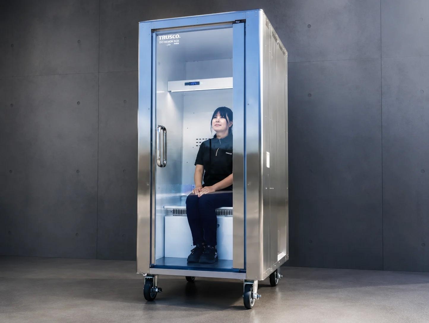 Công ty Nhật bán 'tủ lạnh cho người' để đối phó với thời tiết nóng bức