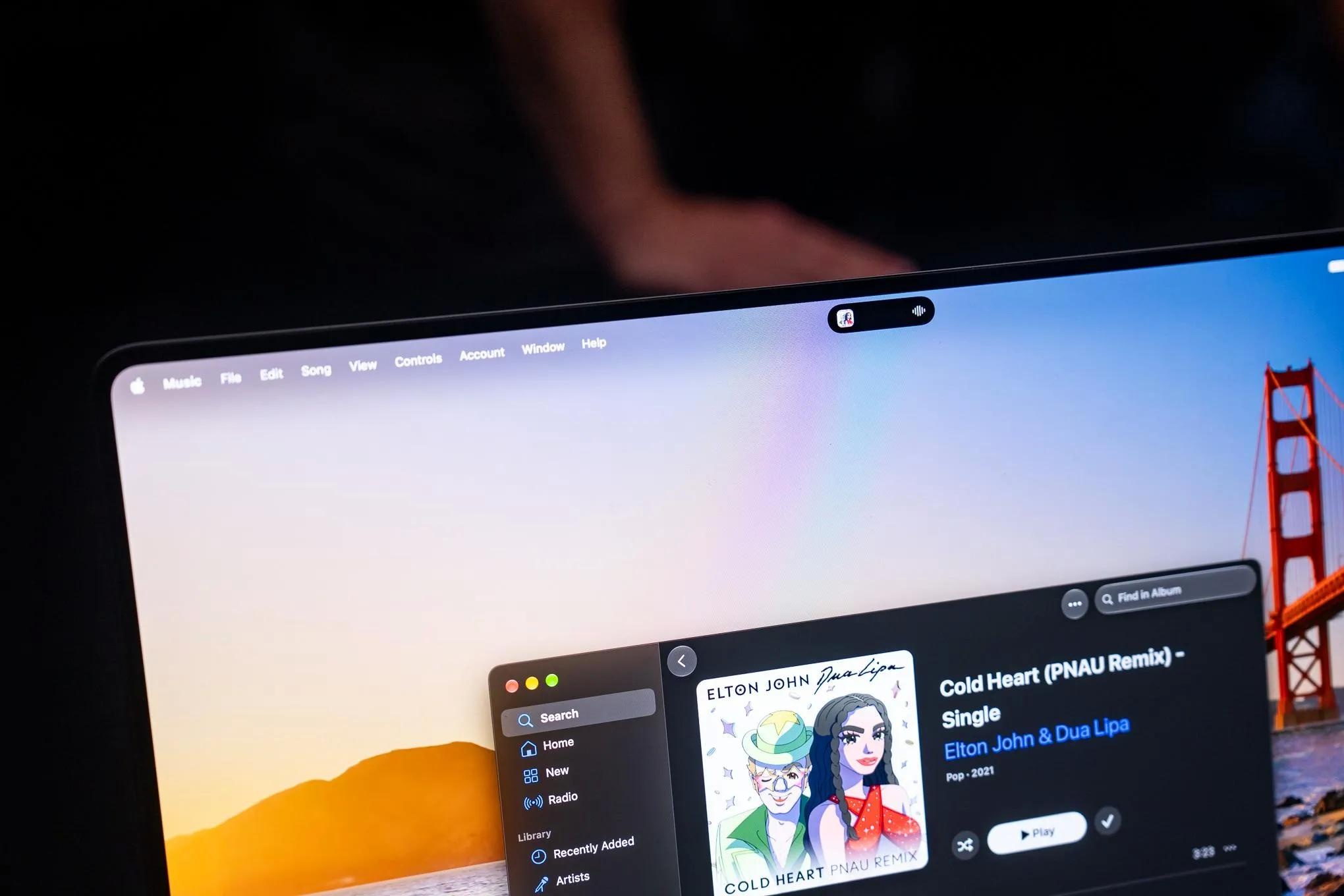 MacBook ảnh 4