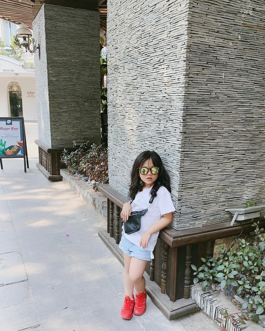 hot mom Ngoc Mon va 2 con nhu Fashionista anh 11