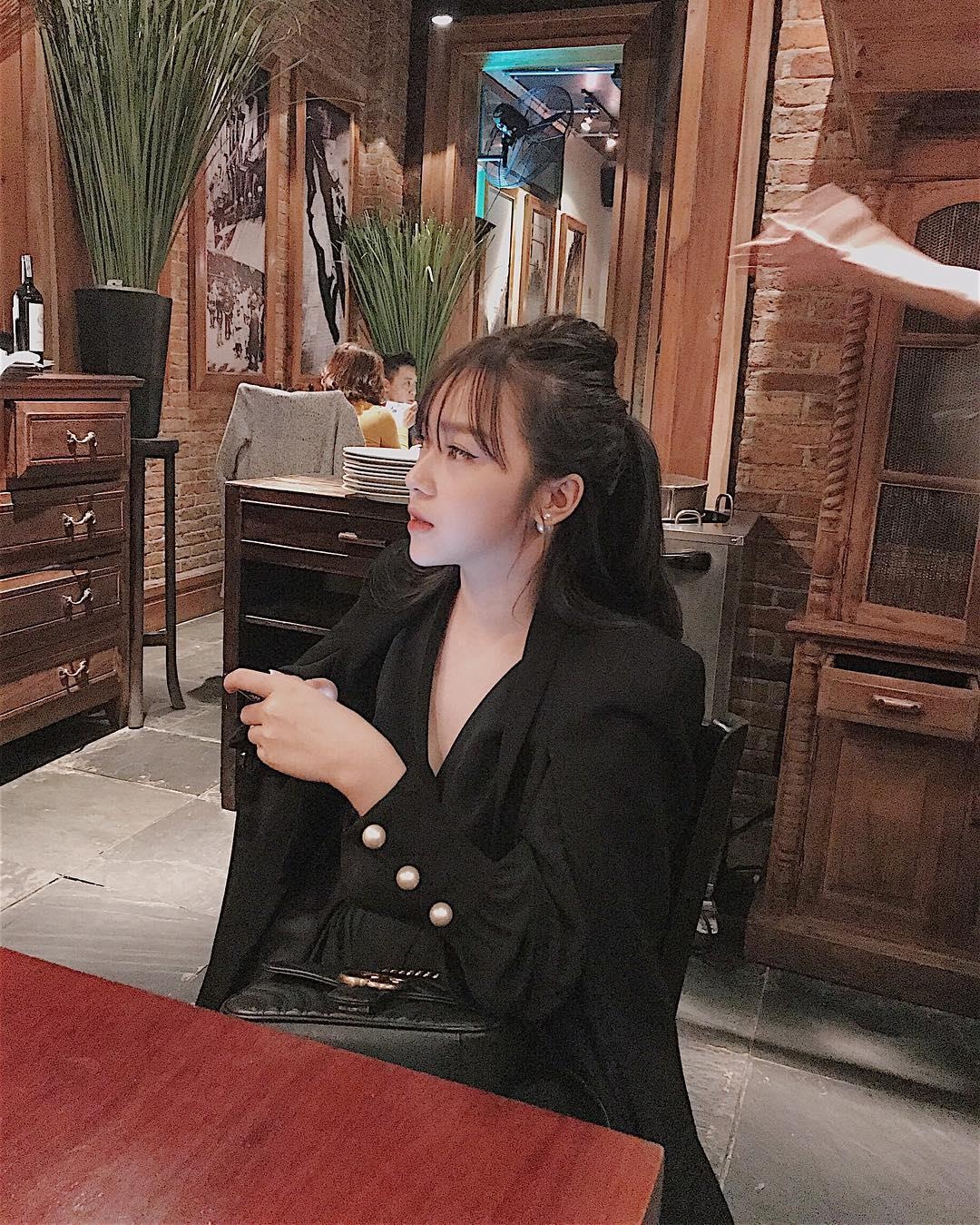 hot girl Ha thanh xinh giong nhau anh 16