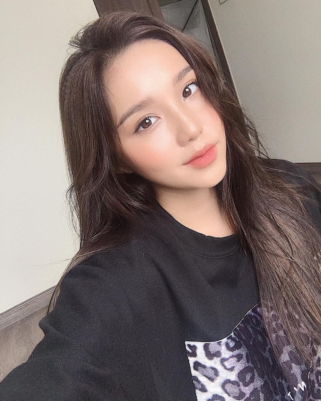 hot girl Ha thanh xinh giong nhau anh 10