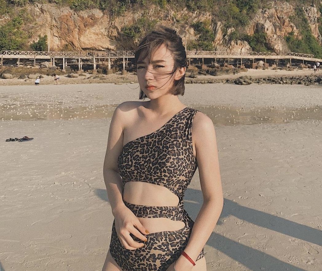 hot girl Ha thanh xinh giong nhau anh 14