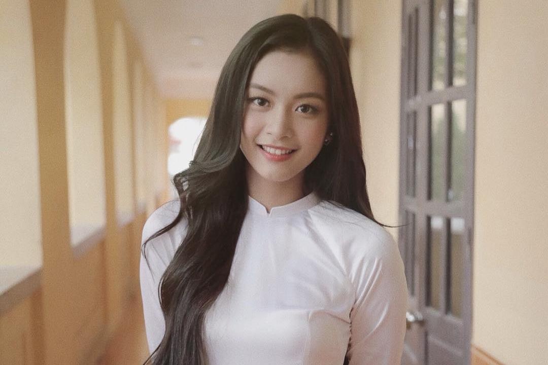 Hot girl Hai Phong tung hot mot thoi: 'Cam thay My hop voi minh hon' hinh anh