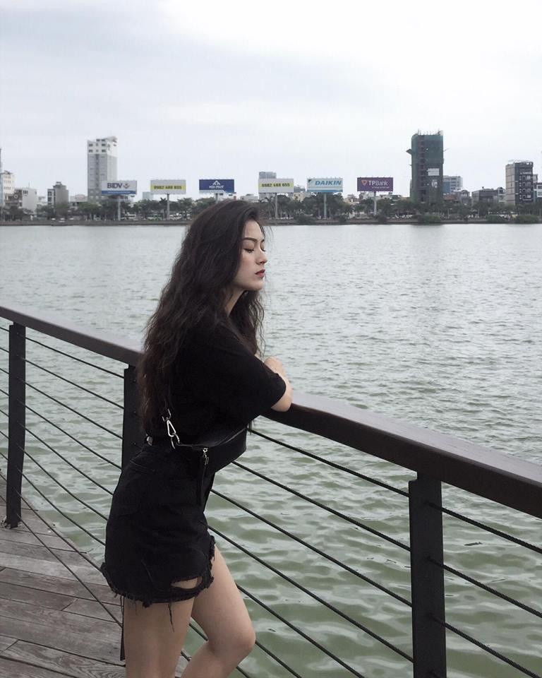 mau anh Da Nang duoc so sanh voi Ha Vi anh 9