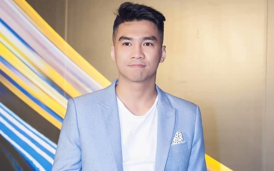 Pewpew tuyen bo stream tro lai va bay to mong muon lam travel blogger hinh anh