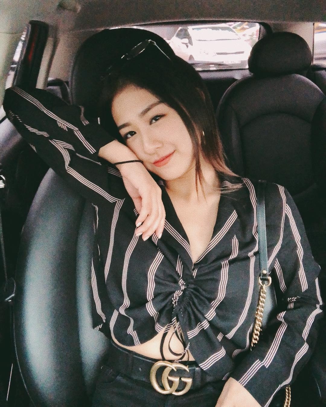 nhung cap anh trai em gai noi tieng anh 10