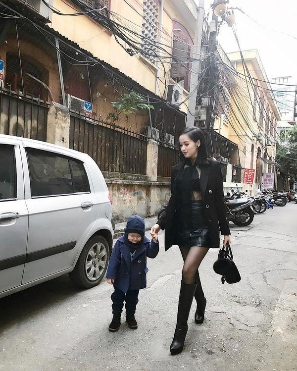 hot girl la me 2 con anh 3