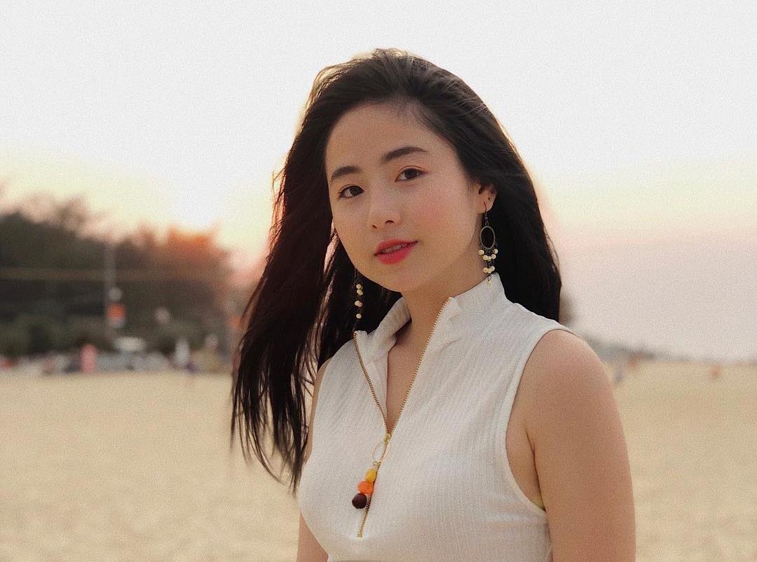 hot girl mat chu dien anh 1