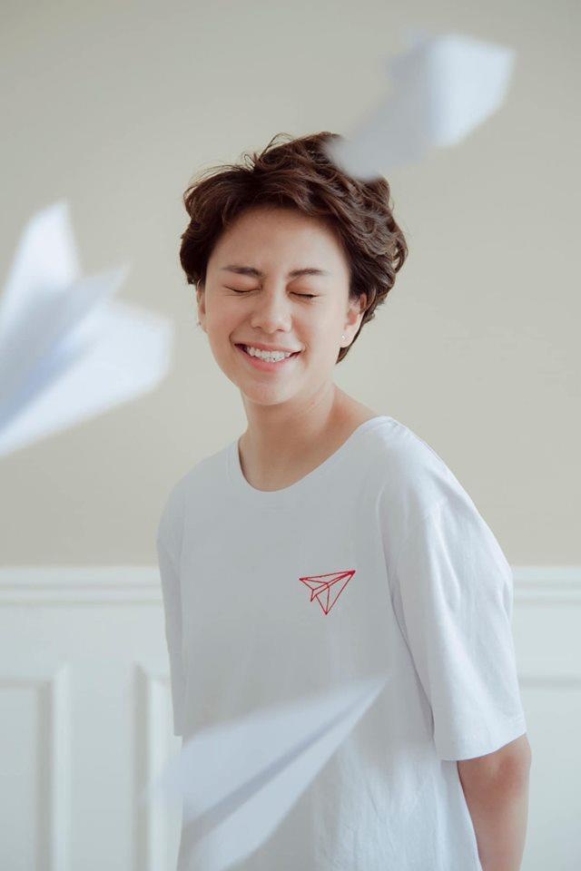 hot girl co rang khenh anh 2