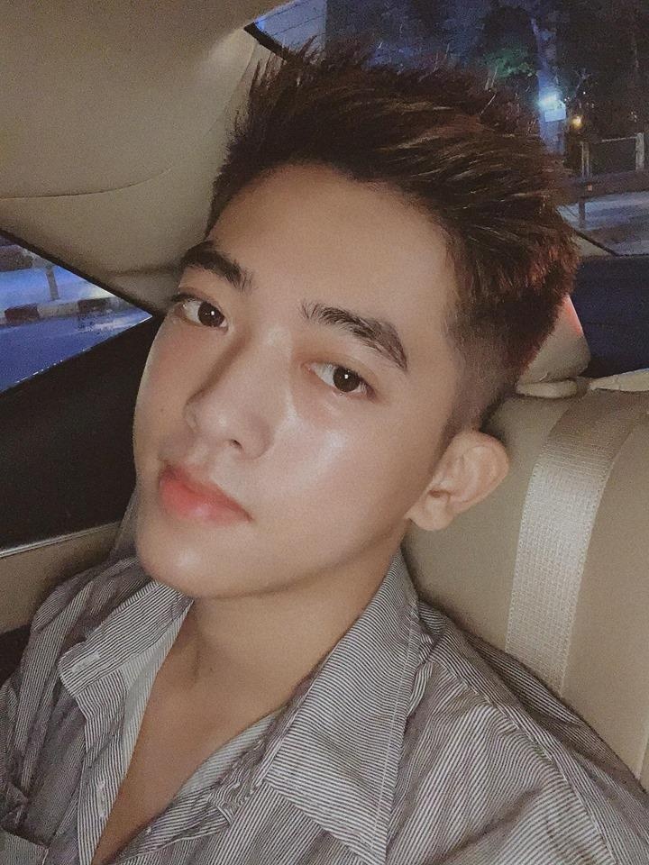 bom hàng bị dán tờ rơi ảnh 1 bom hang bi dan to roi anh 1