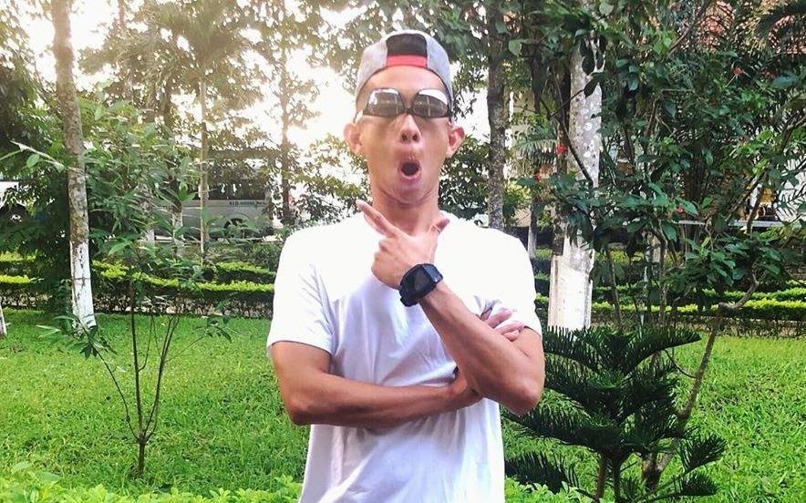 Hong Duy dang anh 'lay loi', tran an fan sau chan thuong hinh anh