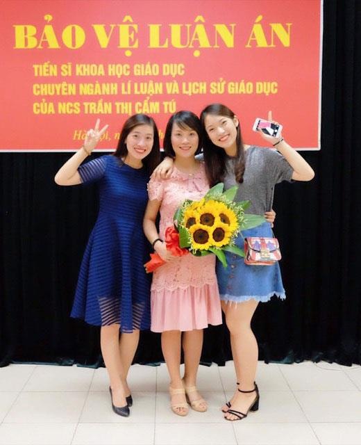 nha co 3 chi em gai anh 3