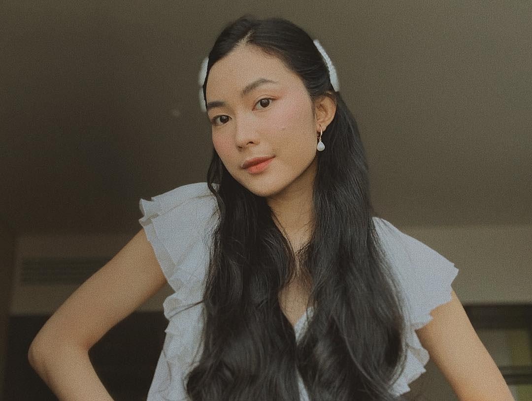 con gai de toc den dai anh 4