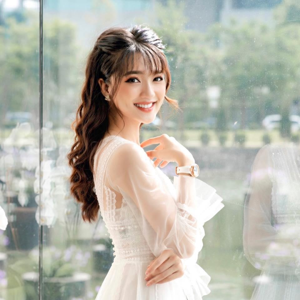 moi tinh chi em cua dan cau thu anh 17