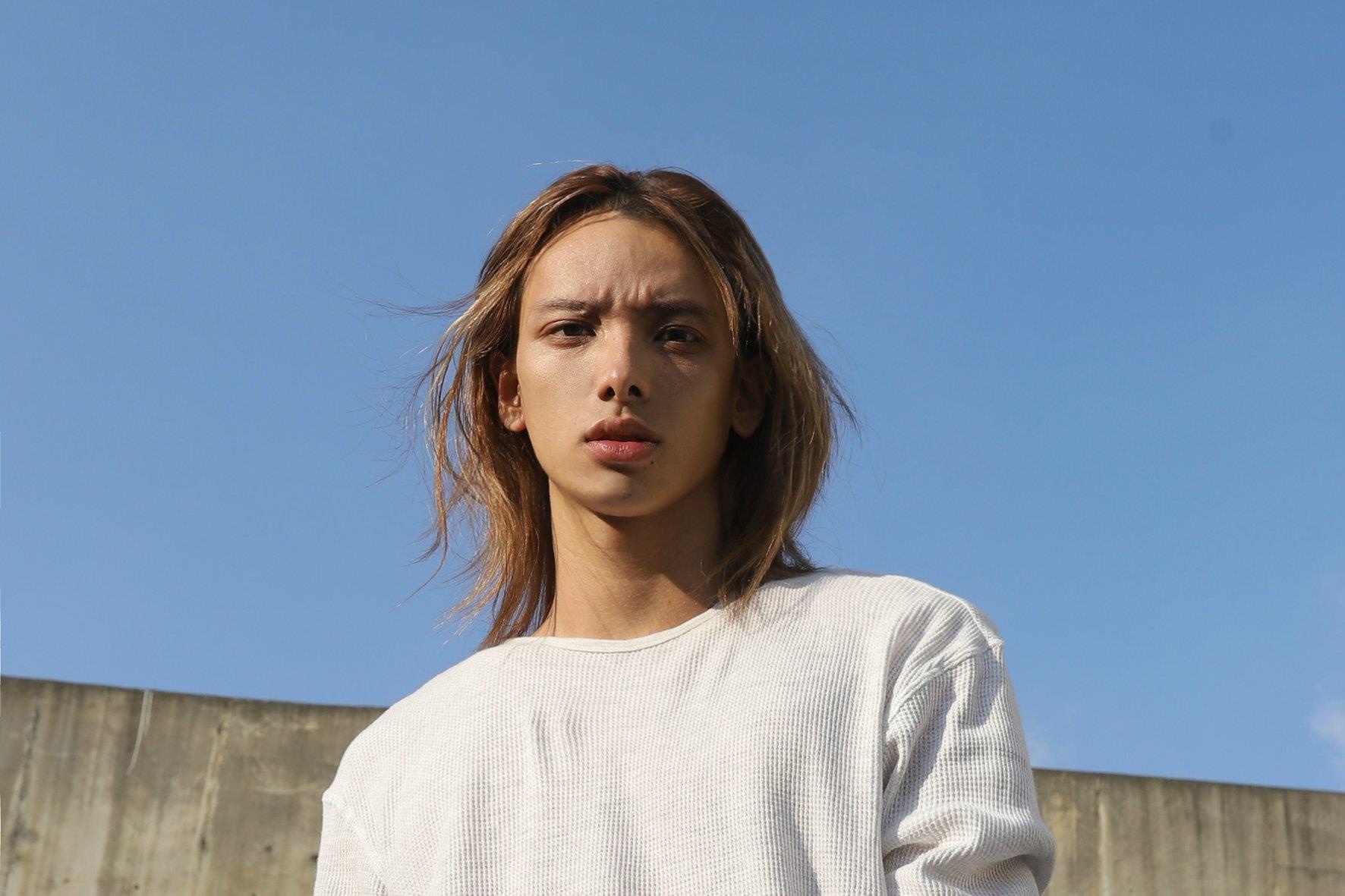 nam chinh MV cua Suni Ha Linh anh 6