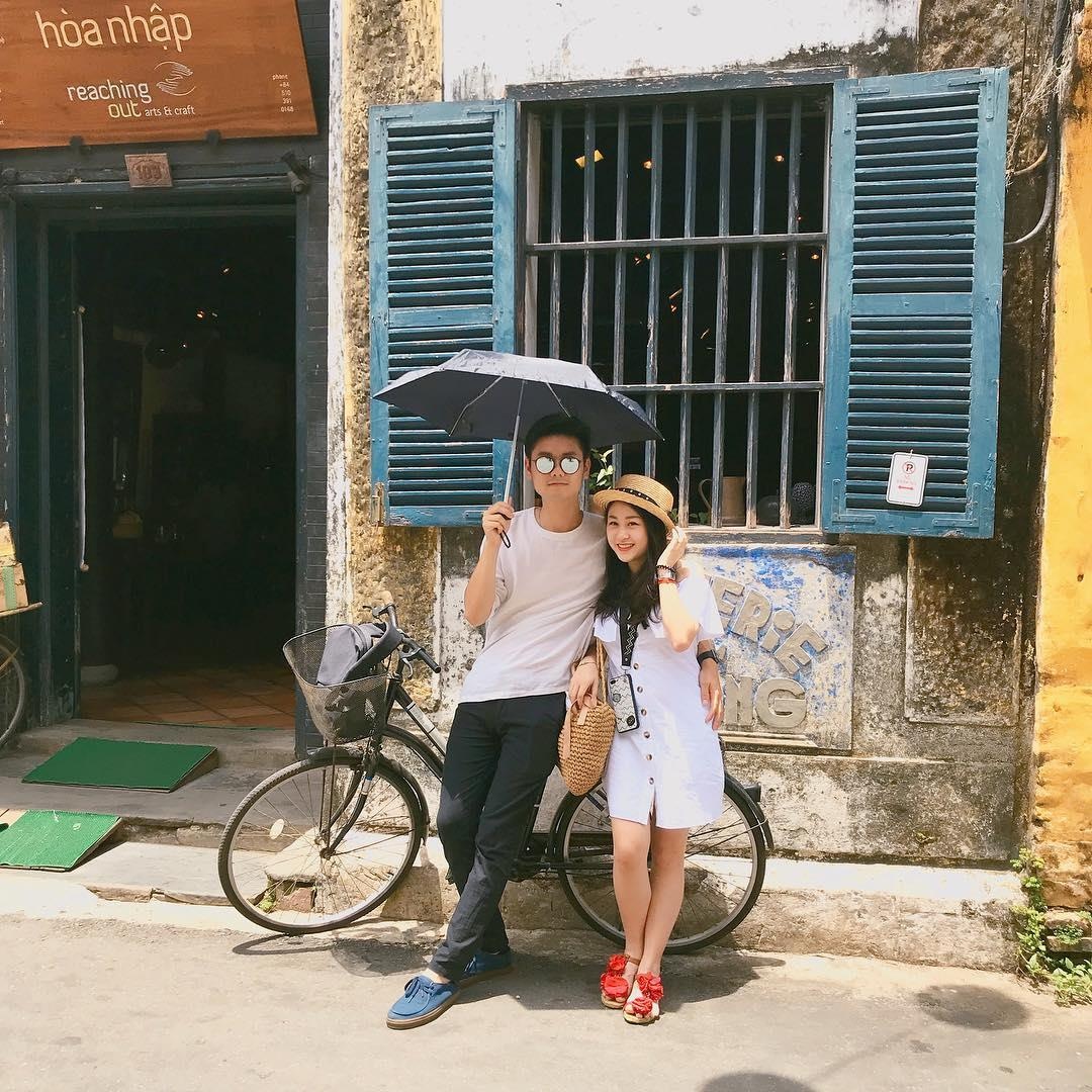 con gai ca si noi tieng anh 8