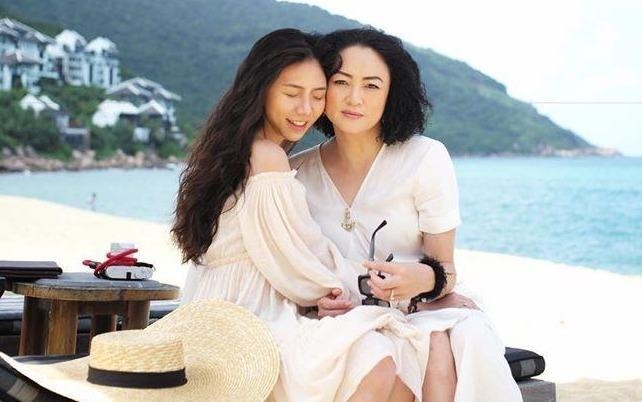 Hieu pho truong Luong The Vinh mang song thai o tuoi 47 hinh anh