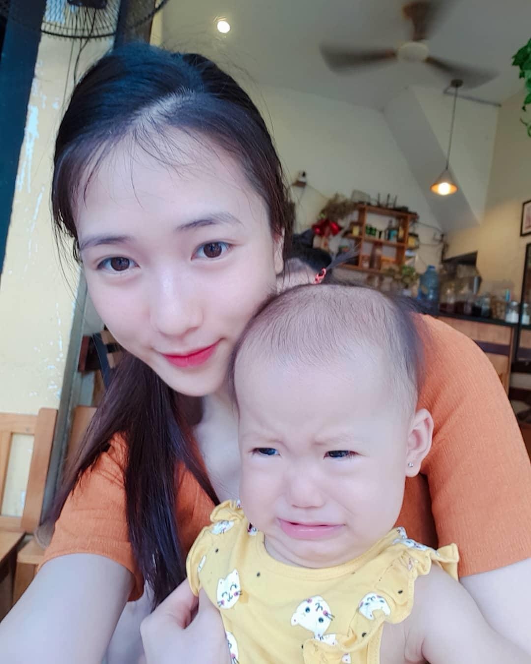 mat moc cua hot girl anh 9