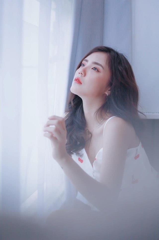 hot girl co 2 con anh 11