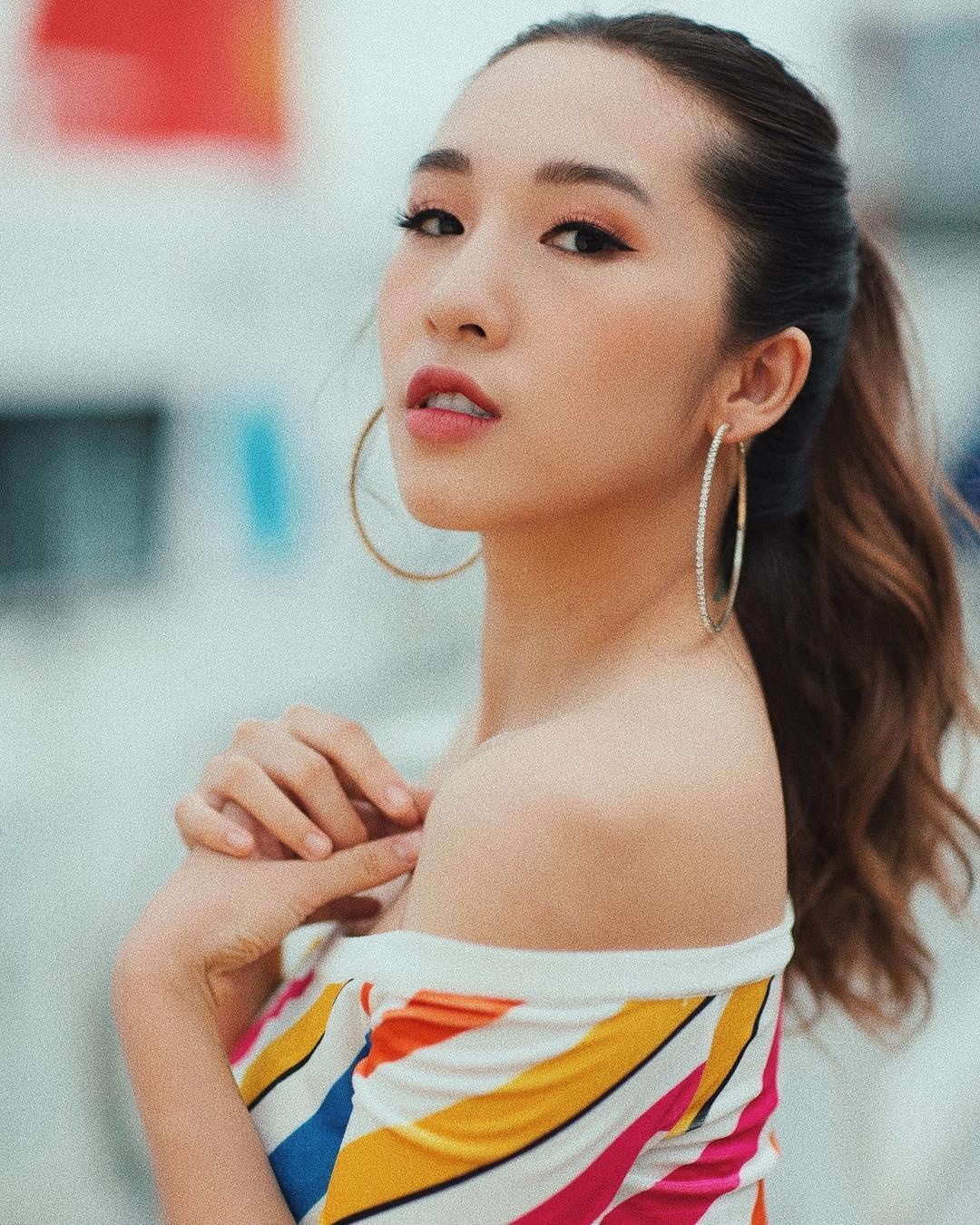 hot girl co 2 con anh 7