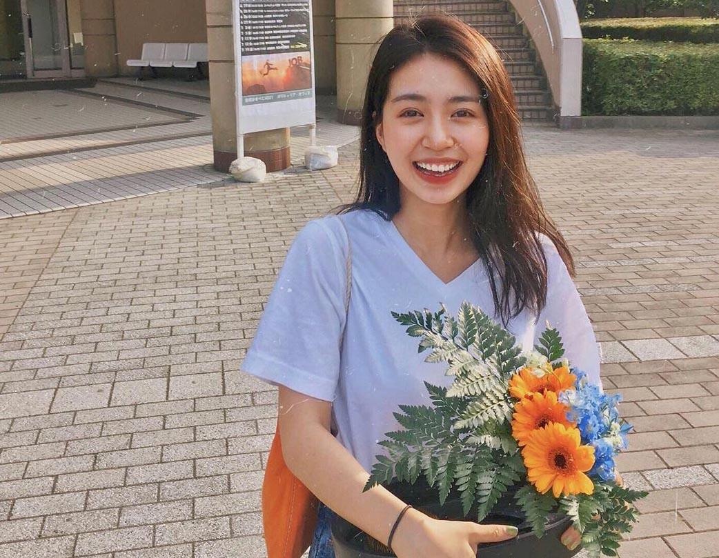 hot girl di du hoc anh 1