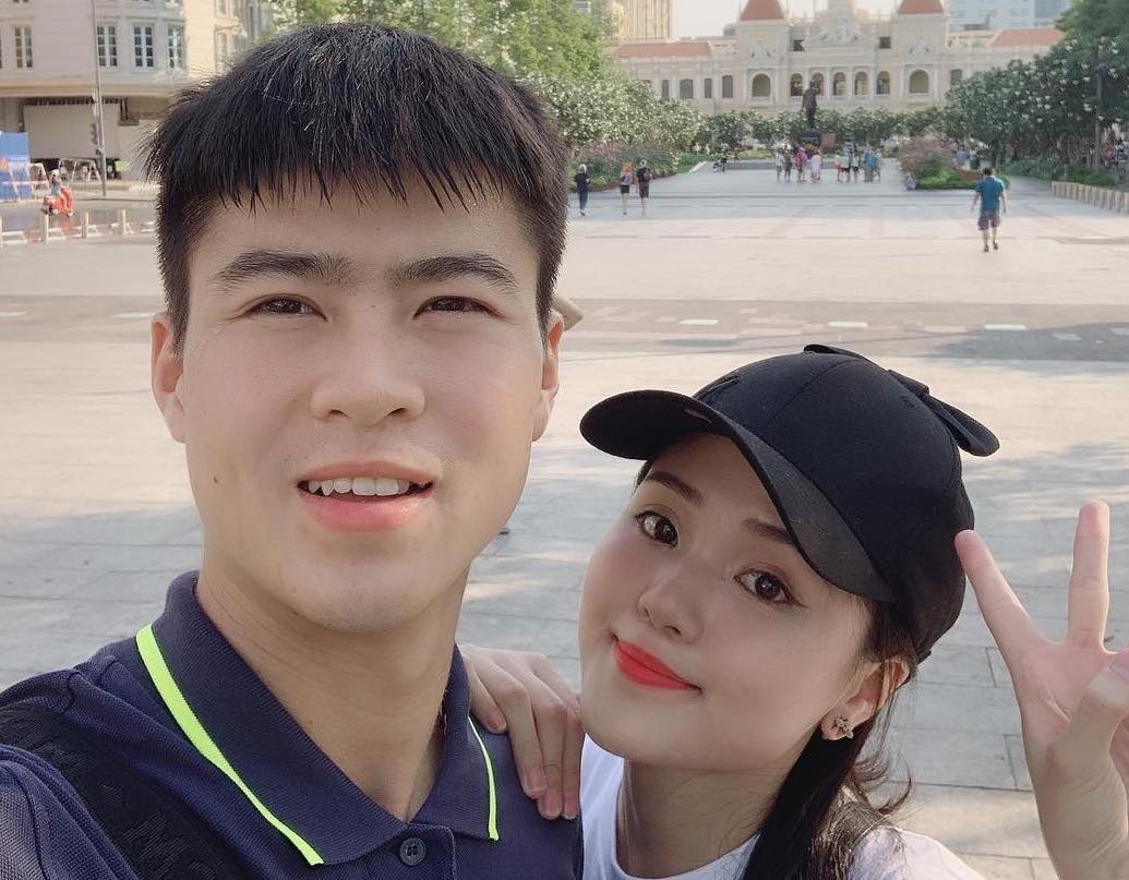 ban gai cau thu anh 1