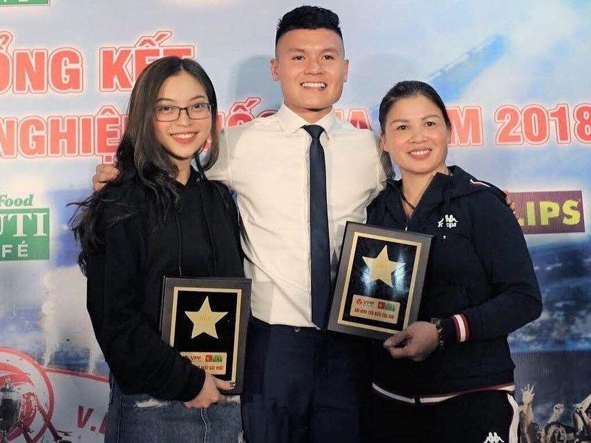 chuyen tinh cau thu Viet anh 3