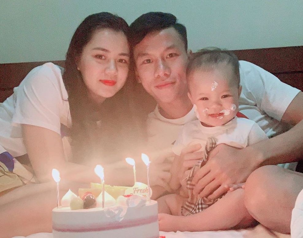 cau thu tinh cam voi ban gai anh 17