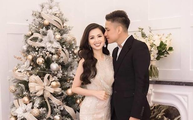 Dan hot girl doi dau ket hon, song kin tieng ben chong dai gia hinh anh