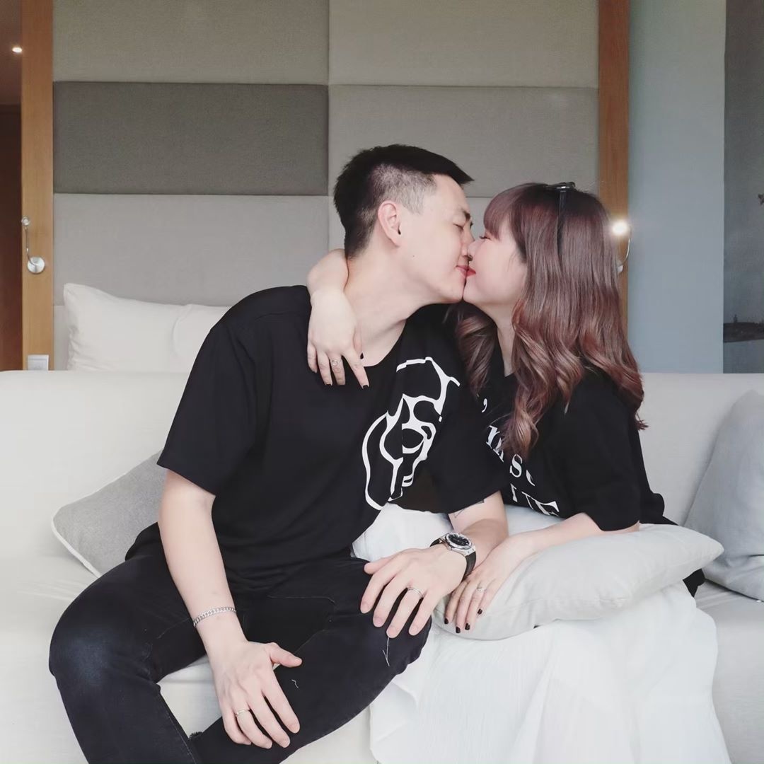 moi tinh chi em anh 2