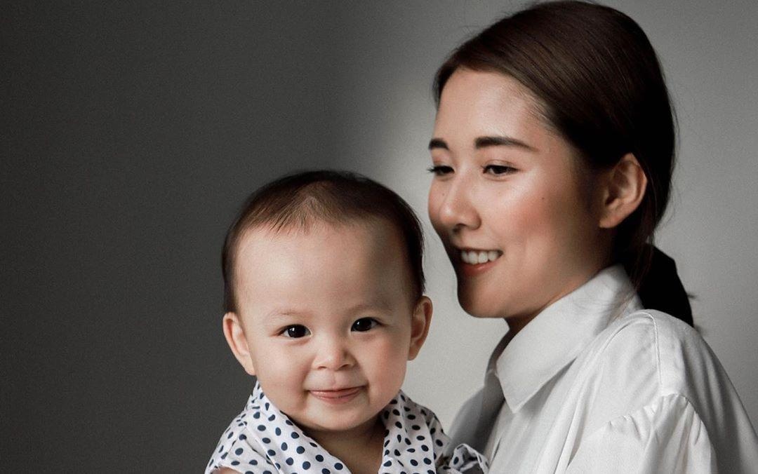 Julia Doan mang thai lan 2: 'Toi bat ngo, lo lang nhung rat vui' hinh anh