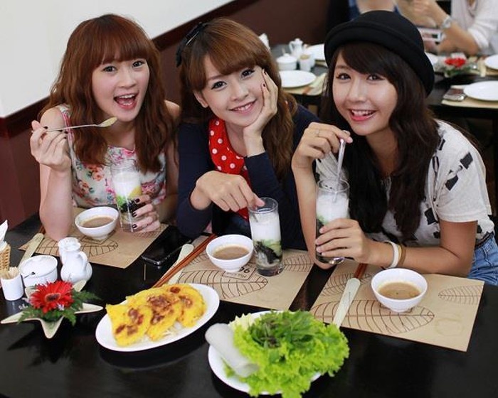 hot girl choi than 10 nam anh 7