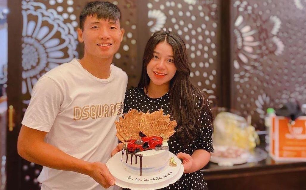 Viet Nam thang Indonesia dung ngay ky niem, sinh nhat vo dan cau thu hinh anh