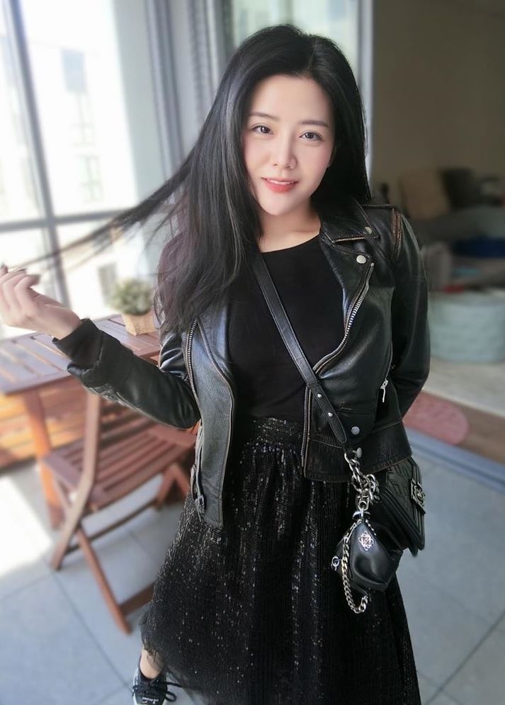 em gai Ong Cao Thang anh 2