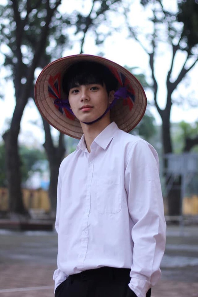 hot girl mac dong phuc anh 14