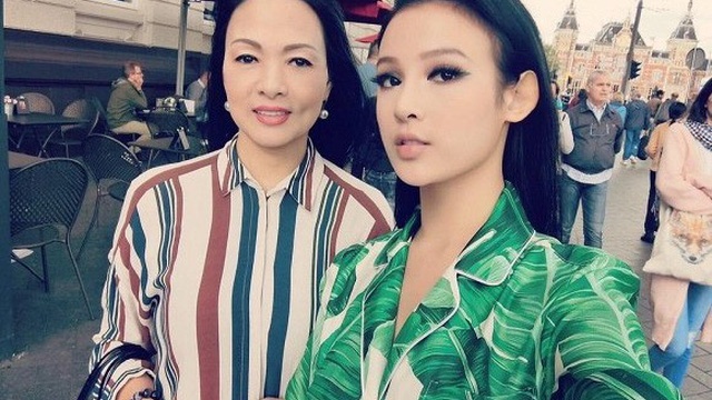 hot girl va me anh 6