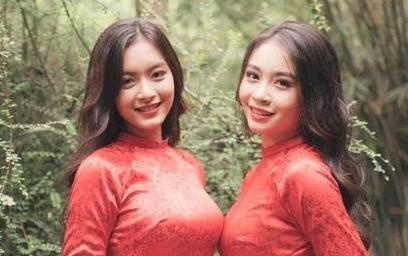 3 cap hot girl chung minh con gai cang choi than cang giong nhau hinh anh